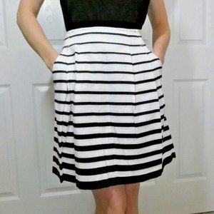 Black White Skirt WHBM Sexy Gorgeous Office Work Casual Pleats Pockets Womens 0